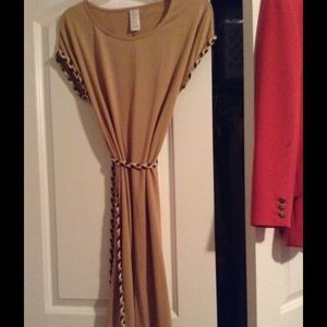 Cute and comfy dress with belt