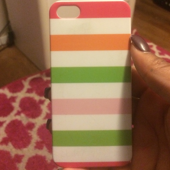 iPhone 5s case little scratched on back