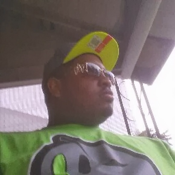 Meet your Posher, Delvin