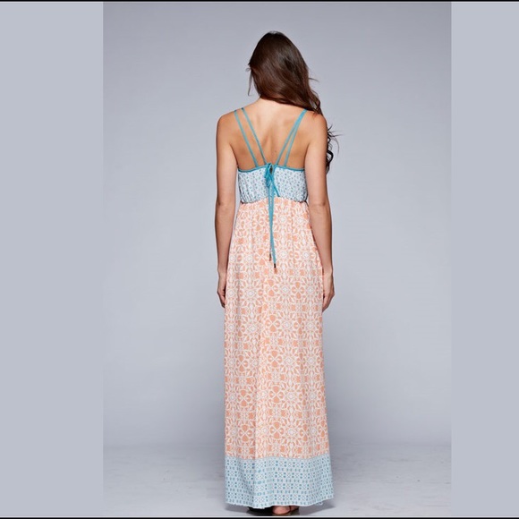 Love Stitch Beach breeze maxi dress - Picture 2 of 4