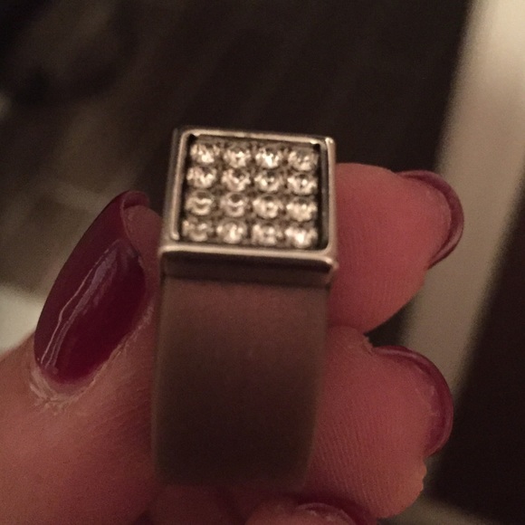 Ring - Picture 2 of 3