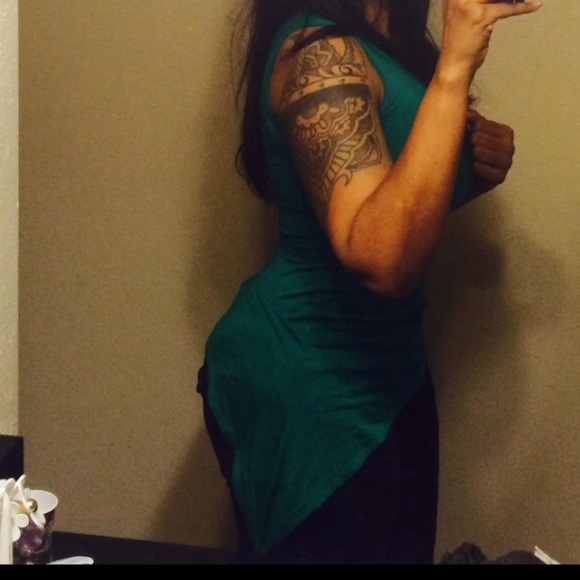 Blouse can fit 6/10 according to fit preference - Picture 4 of 4