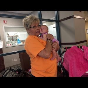 Meet your Posher, Sandy