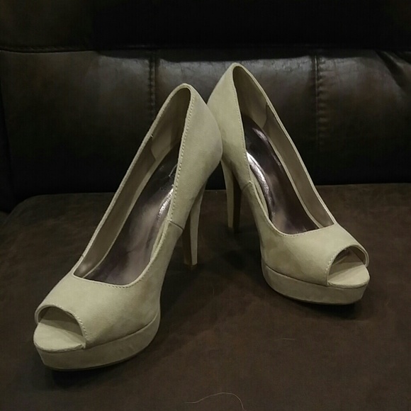 Maurice shoes