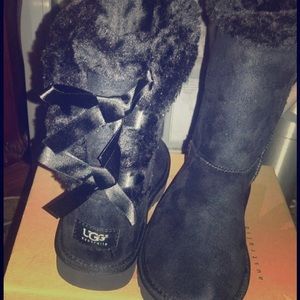BLACK ADORBALE BAILEY BOW BLACK UGGS 🌑🌑