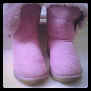 Baby Pink Uggs!!!