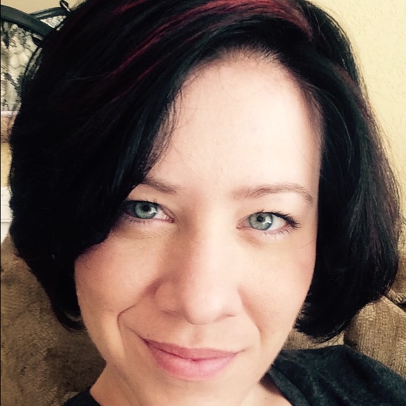 Meet your Posher, Jessica - Picture 4 of 7