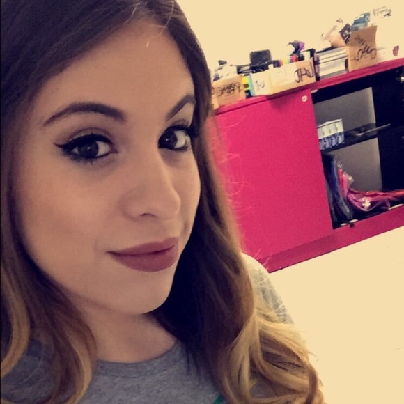 Meet your Posher, Kelsey