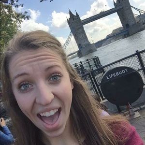 Meet your Posher, Natalie