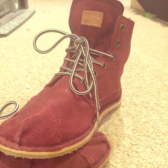 TOMS dark red high top