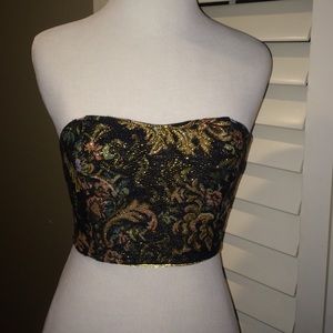 Beautiful bralette top!