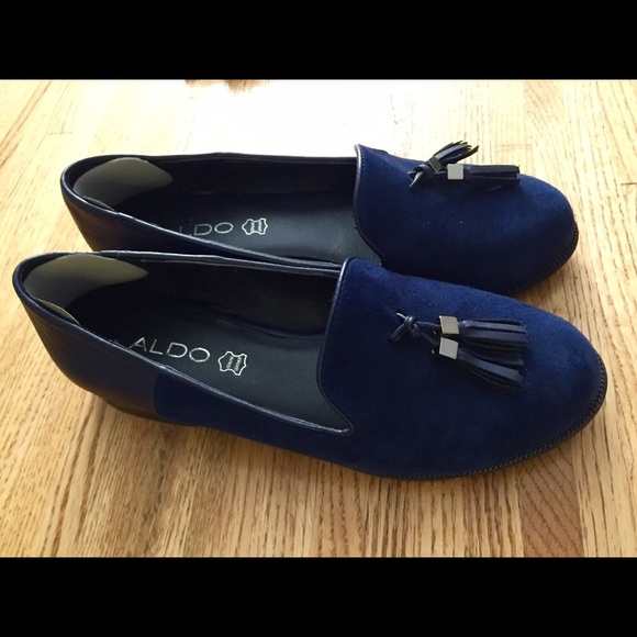 ALDO Navy Flats Pointed Toe sz 6.5