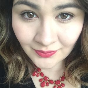 Meet your Posher, Dennisse
