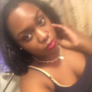 Meet your Posher, Merline