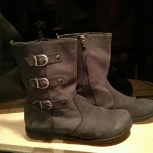 Dansko blue grey suede boots