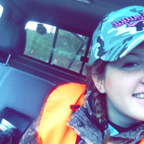 Meet your Posher, Ashley - Picture 1 of 1