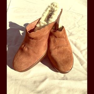 UGG CLOG, MULES