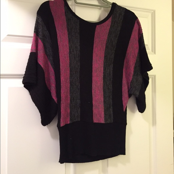 Fun comfortable sweater/top