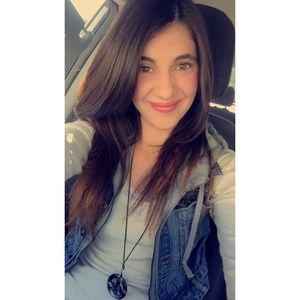 Meet your Posher, Annie