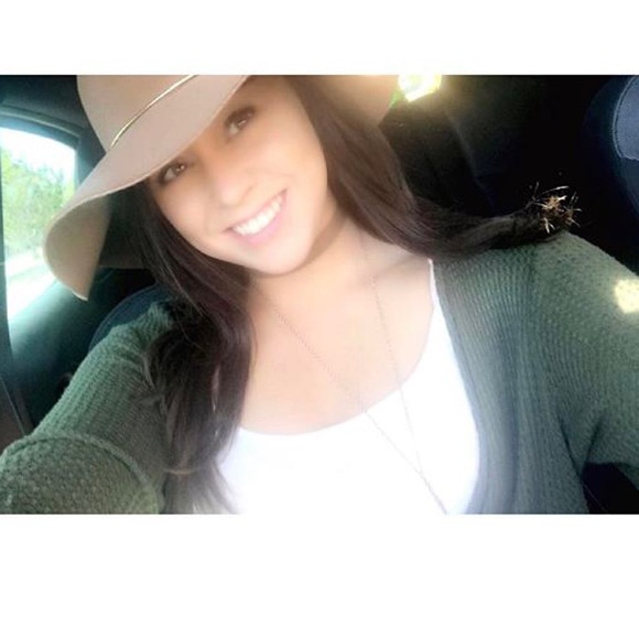 Meet your Posher, Shyanne - Picture 2 of 5