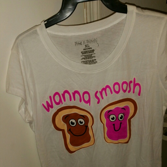 NWT wanna Smoosh  T-shirt