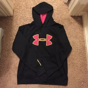 Under Armour Sweatshirt