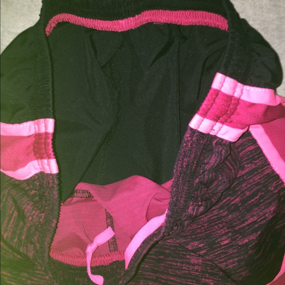 Nike Tempo Shorts - Picture 3 of 3