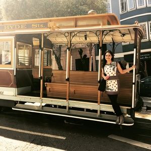 Meet your Posher, Amina