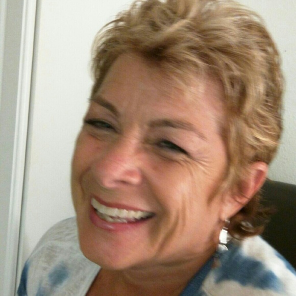 Meet your Posher, Anne - Picture 1 of 1