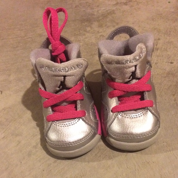 Brand new Jordan's. Size 2 in babies.