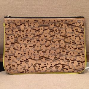 ⚡️REBECCA MINKOFF CLUTCH/BAG⚡️