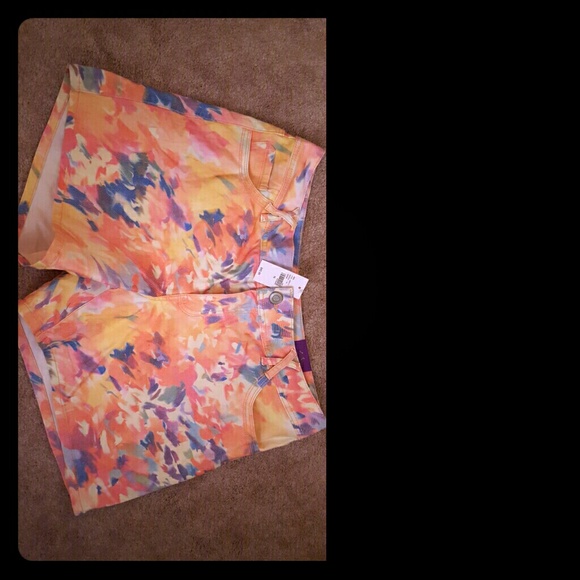 *Price reduction* Brand new, never worn shorts
