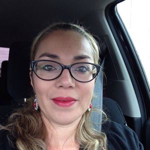 Meet your Posher, Lori