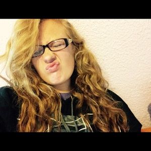 Meet your Posher, Ravennah