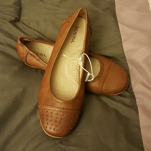 Merona size 6 flats
