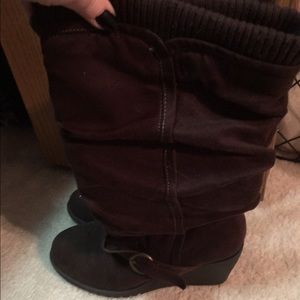 Brown boots