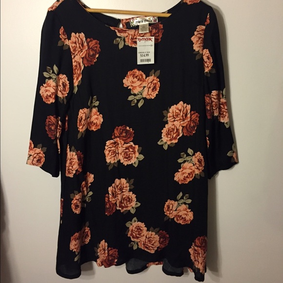 Black dress with flowers - Picture 2 of 3