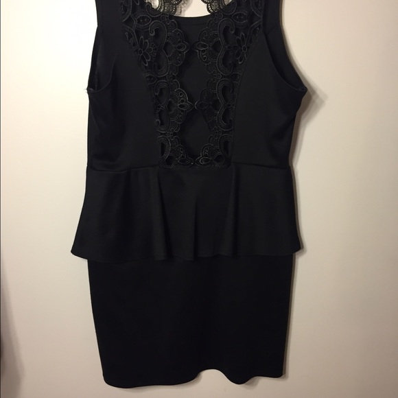 Black dress sleeveless - Picture 2 of 2