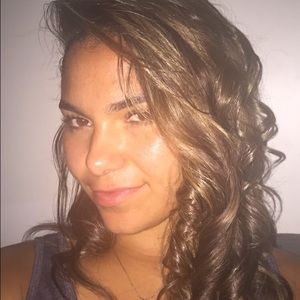 Meet your Posher, Nikki