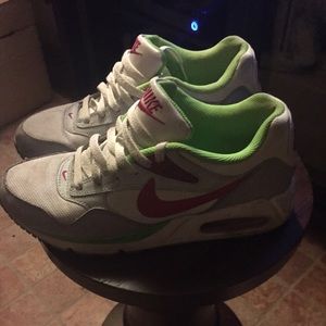 Nike Air size 8