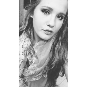 Meet your Posher, Beth