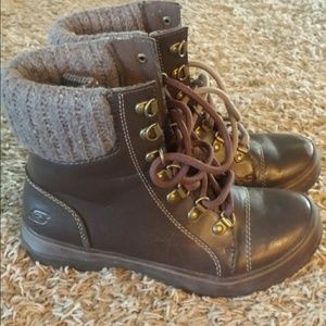 Skechers outdoor hiking/snow boots