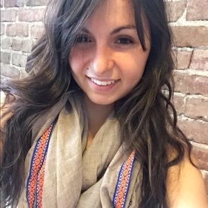 Meet your Posher, Lauren