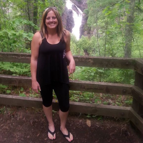 Meet your Posher, Stacy