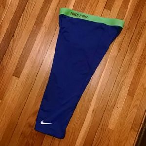 Nike Pro - Dri Fit Capris