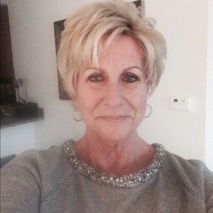 Meet your Posher, Ellen