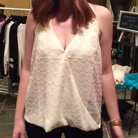 Wish come true ivory top NWT-retail - Picture 4 of 4