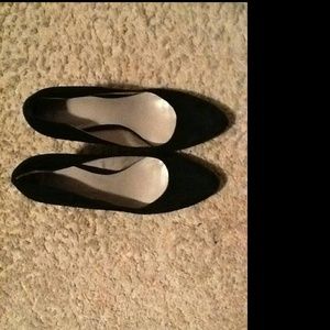 Nine West Sueded leather pump