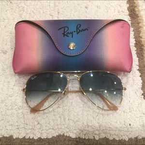 RAY-BAN AVIATORS 🕶