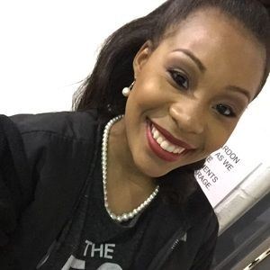 Meet your Posher, Mhina